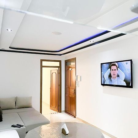 Mira Appartement -Lovely, Tidy & Close To Beaches And City Center Al-Ḥoseyma Esterno foto