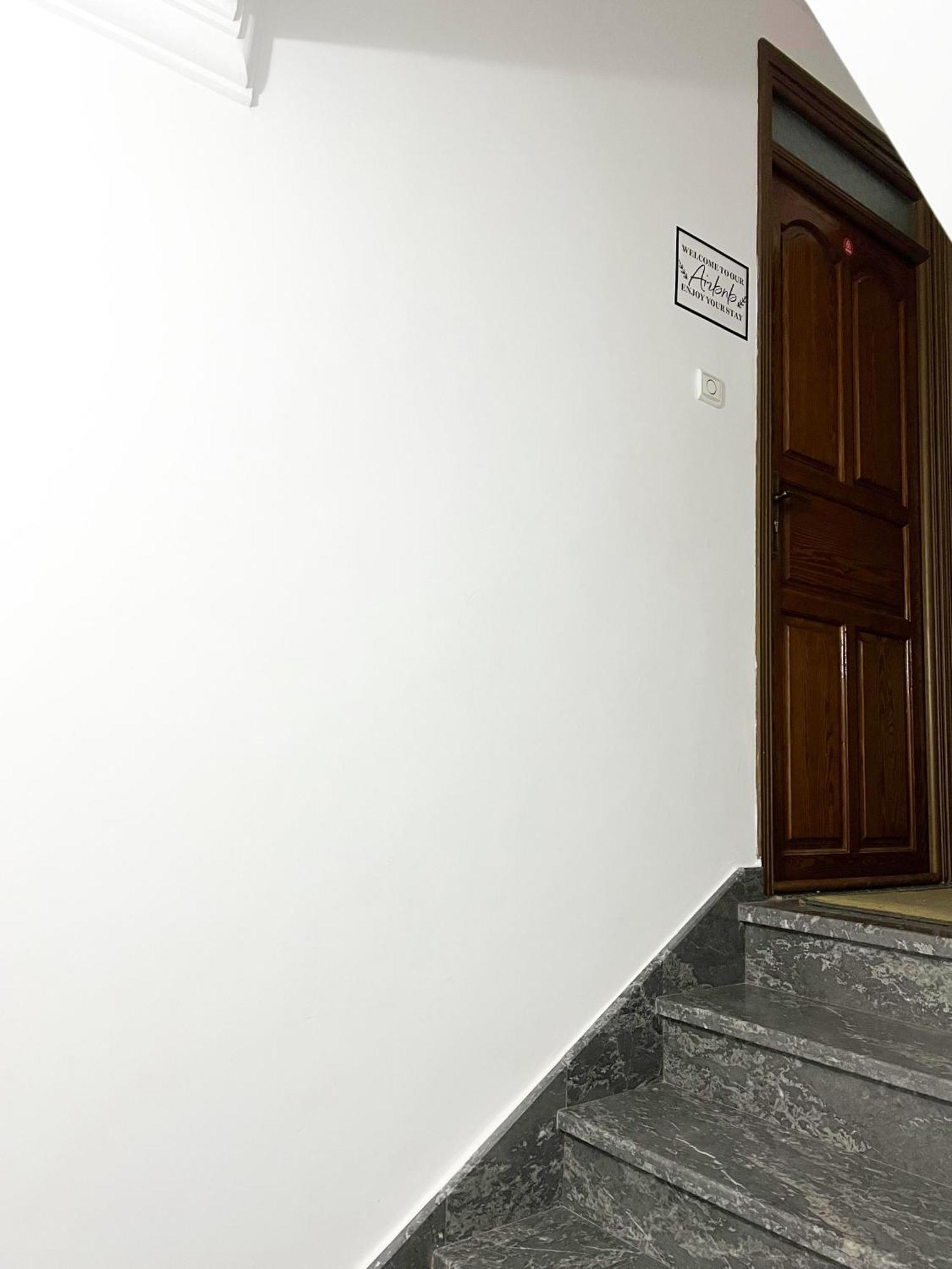 Mira Appartement -Lovely, Tidy & Close To Beaches And City Center Al-Ḥoseyma Esterno foto