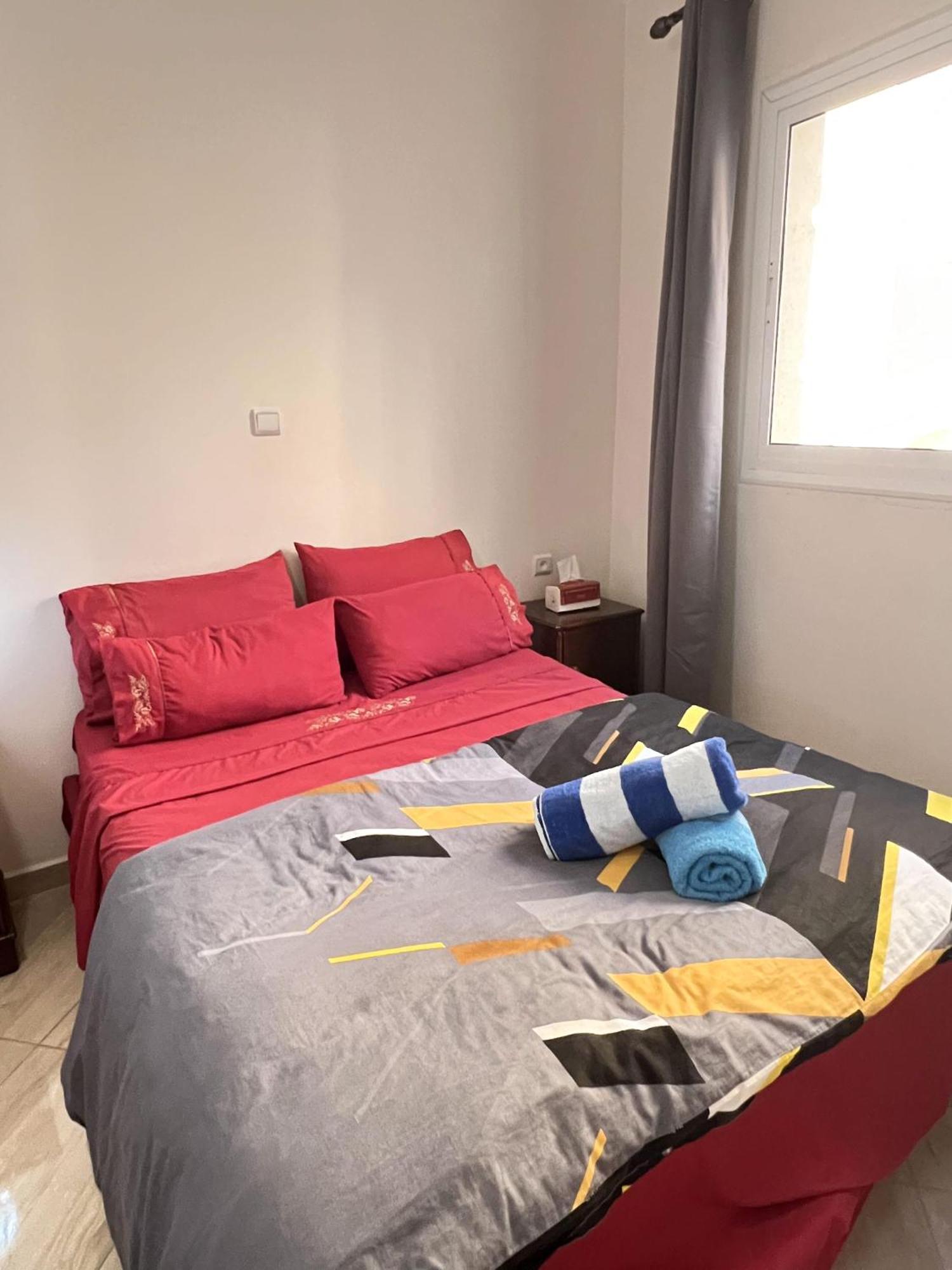 Mira Appartement -Lovely, Tidy & Close To Beaches And City Center Al-Ḥoseyma Esterno foto