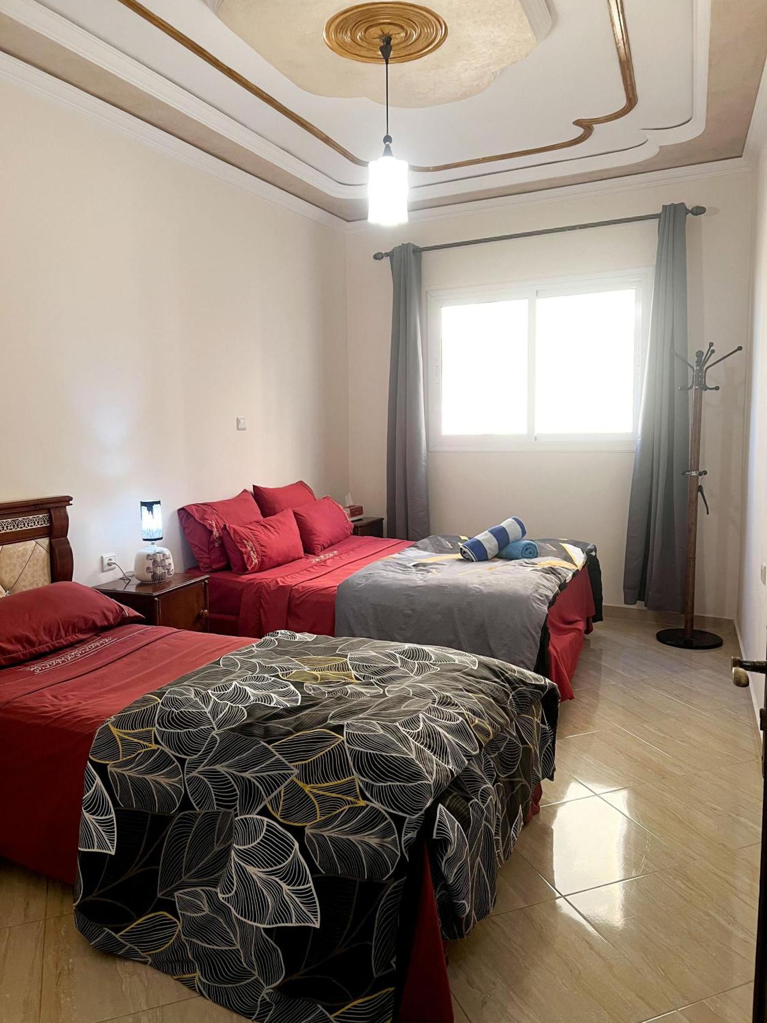Mira Appartement -Lovely, Tidy & Close To Beaches And City Center Al-Ḥoseyma Esterno foto
